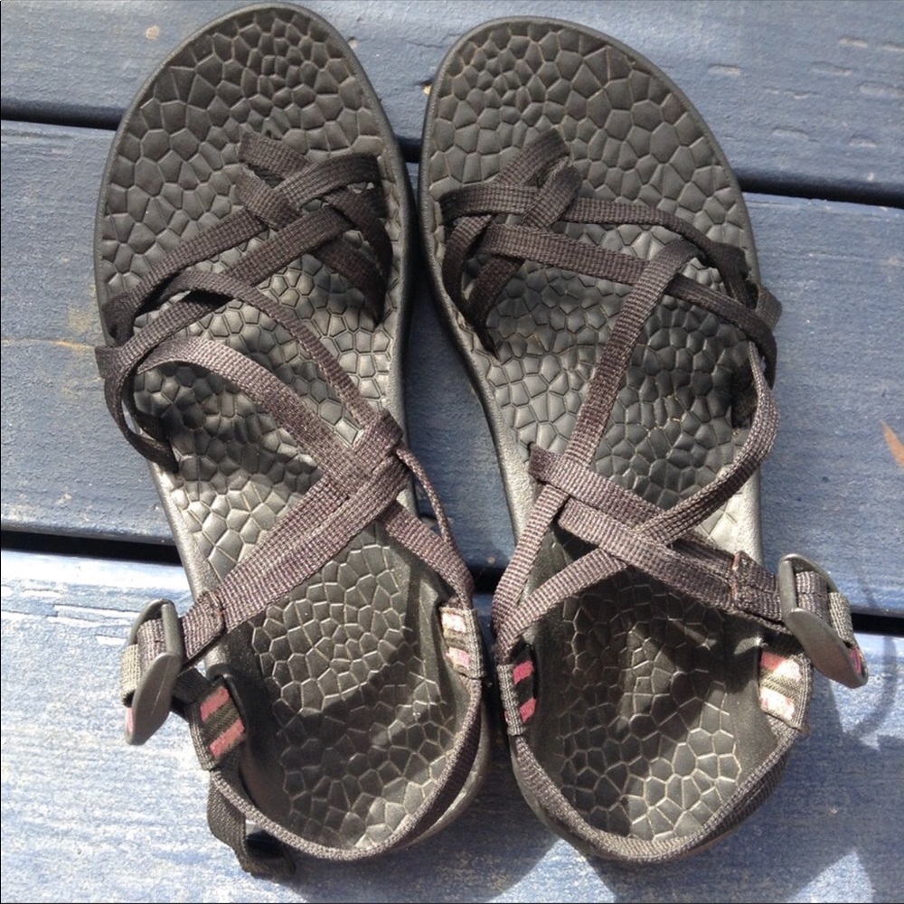 Women’s chacos size 8